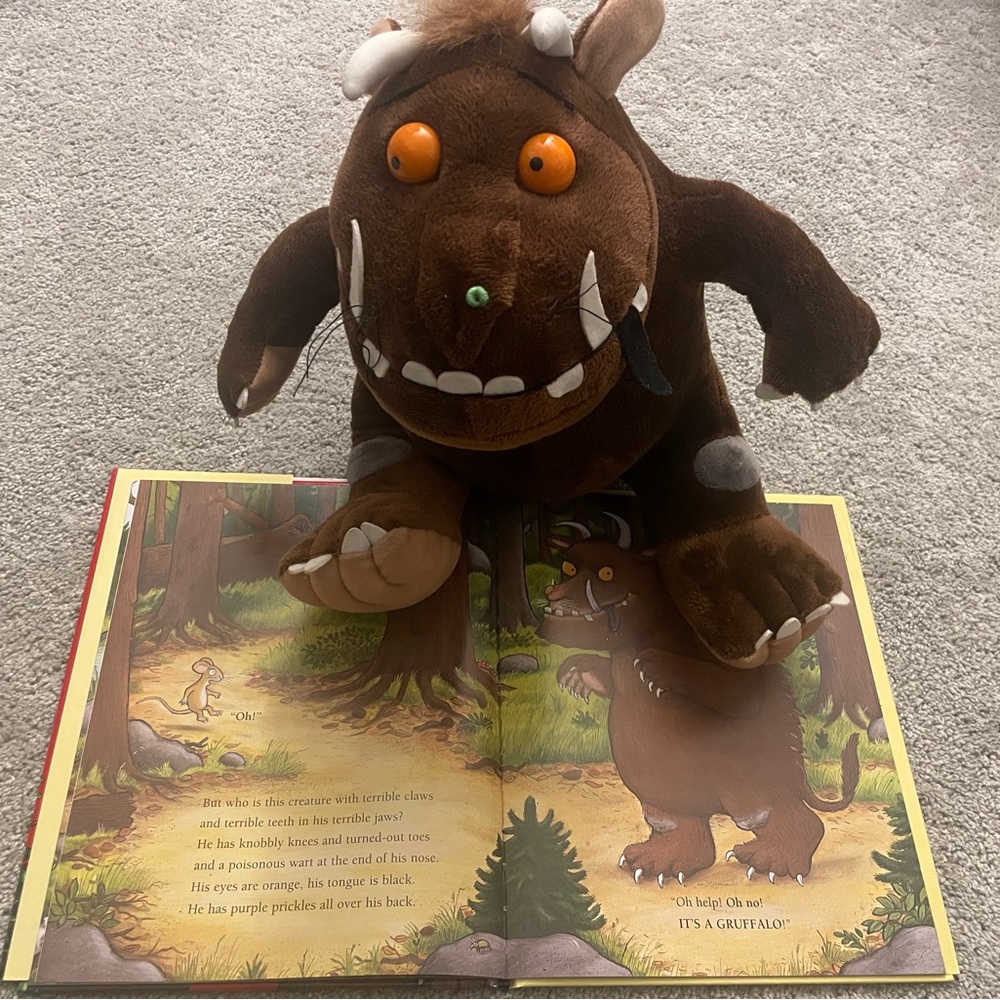 The Gruffalo Plush Toy and Book Set - Picture 2 of 6